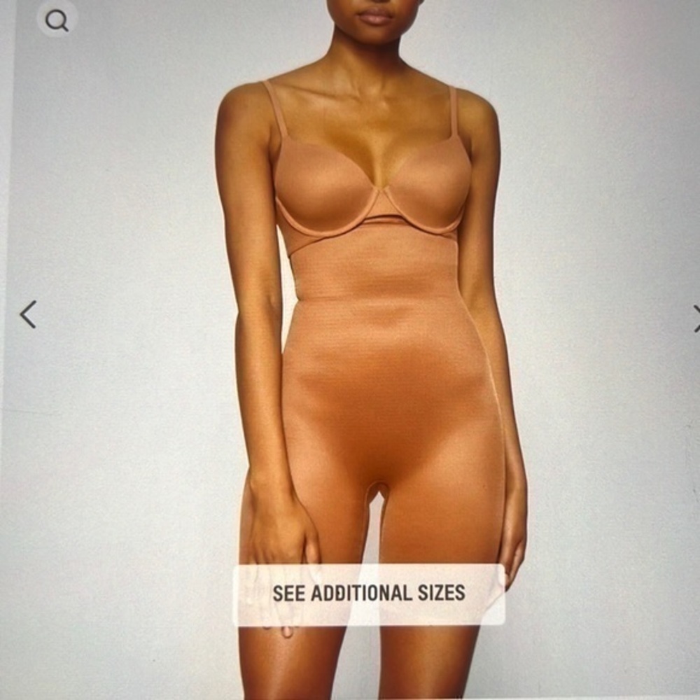 SKIMS BARELY THERE MID THIGH SHORT